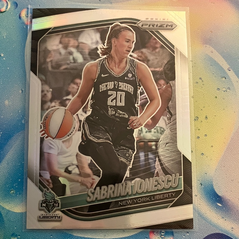 New York Liberty Sabrina Ionescu Basketball Card -WNBA - Picture 2 of 5